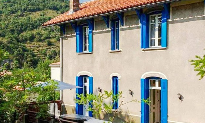 Axat Casa | Alojamiento de 4 habitaciones en Axat