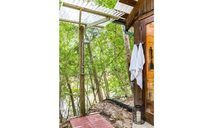Voth Cabina | Naturalist Boudoir, Romantic Cabin