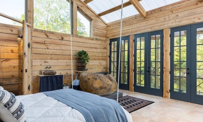 Voth Cabina | Naturalist Boudoir TOO, Romantic Cabin
