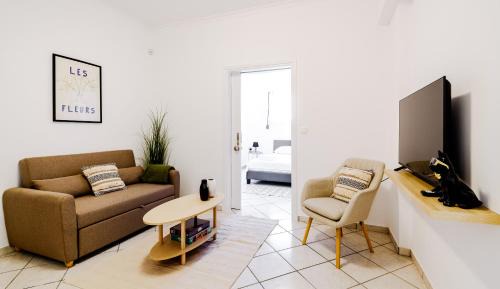 Ilisia Apartamento | Naturally Cool 2BR Central ATH