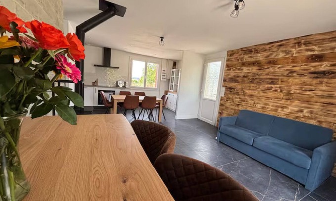 Cosne-Cours-sur-Loire Casa | Nature & jacuzzi, near Sancerre, Guedelon, Lac de Bourdon, St Fargeau, Pouilly