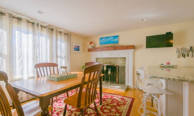 Mashpee Casa | Nature Lover's Pondside Getaway