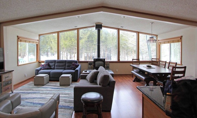 Meyers Casa | Nature's Gem - Nicely updated home | COH1261