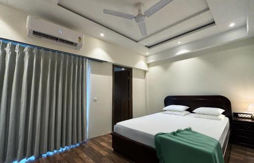 Bandhwari Casa | Nature-view Room in Peaceful 3BHK Apartment