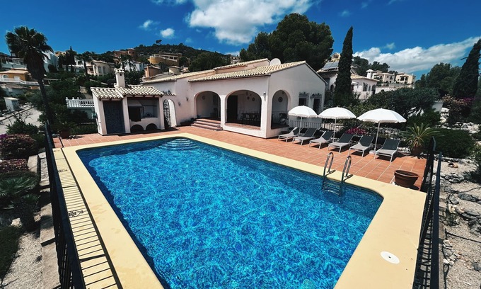 Adsubia Villa | Authentic villa with stunning mountain views