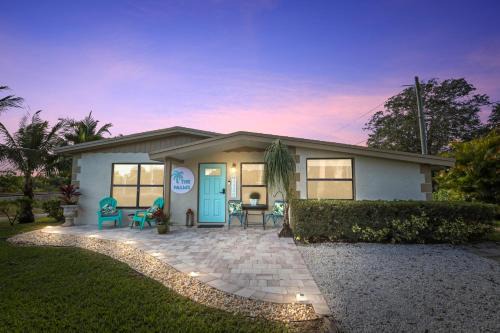 Jensen Beach Casa | Nautical 3-Bedroom Hideaway only 10min to the Beach!