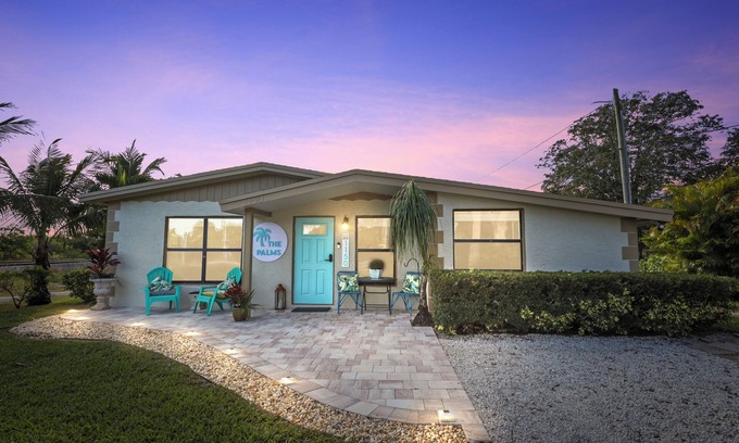 Jensen Beach Casa | Nautical 3-Bedroom House only 10min to the Beach!