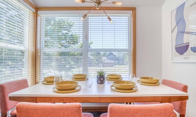 Pacific City Condominio | Nautical by Nature