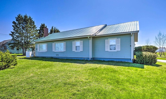 Lubec Cabaña | Nautical Lubec Cottage w/ Fire Pit & Grill!