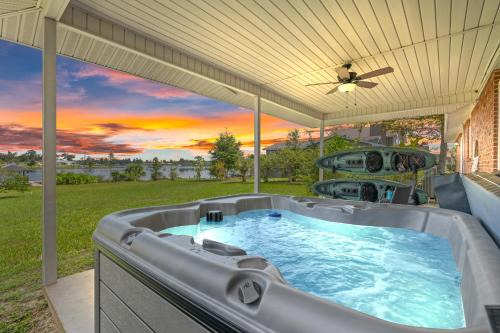 Callaway Casa | Nautical Nirvana-Waterfront Joys from Sunrise Paddles to Hot Tub Sunsets