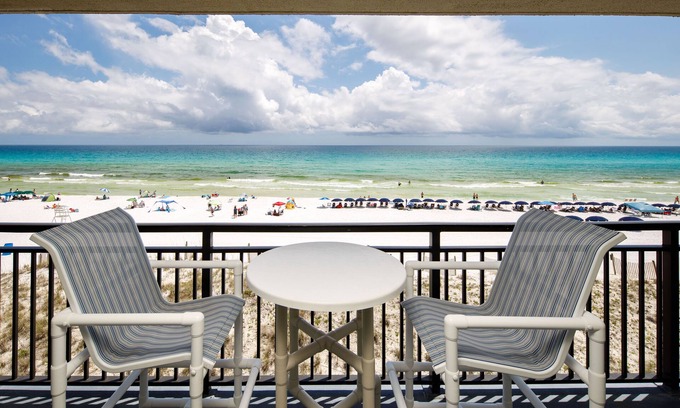Fort Walton Beach Condominio | Alquileres de vacaciones asequibles con una vista de millones de dólares.