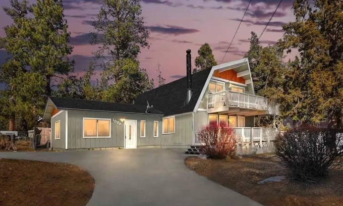 Whispering Forest Casa | Navigate Stays Best Location Pet Friendly Games