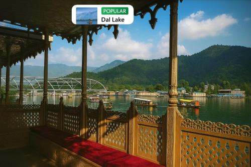 Dal Lake Cama Y Desayuno | Nazneen Group Of Houseboats