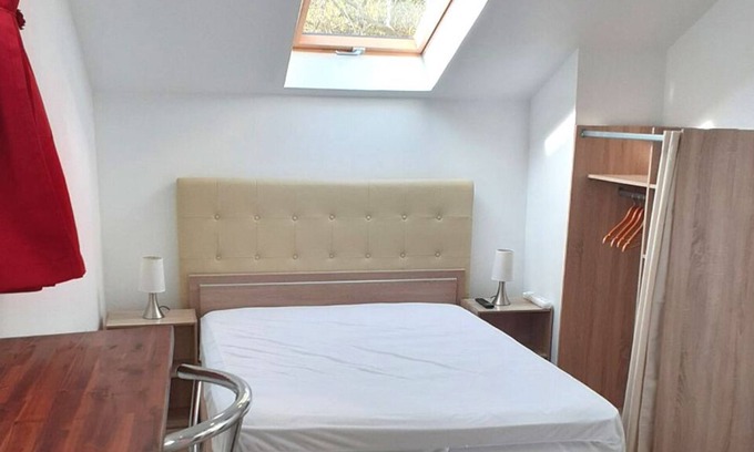 Razac-sur-l'Isle Apartamento | (N°08) New studio with free private parking