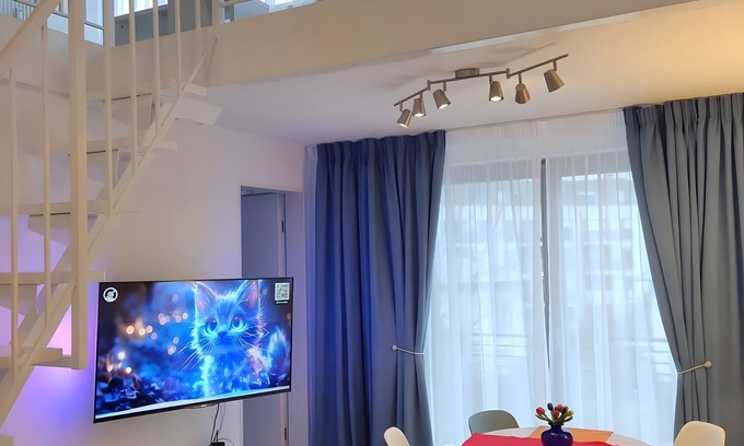 Schoenefeld Apartamento | Near Airport Berlin Maisonette