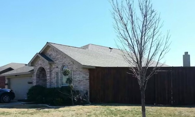 Dallas Casa | Near AT&T Stad., Globe Life, 6Flags, 4BDRM!