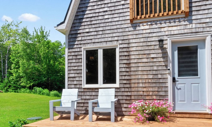 Eastern Kings Cabaña | Near Basin Head and Singing Sands Beaches! Forget-Me-Not Cottage in PEI