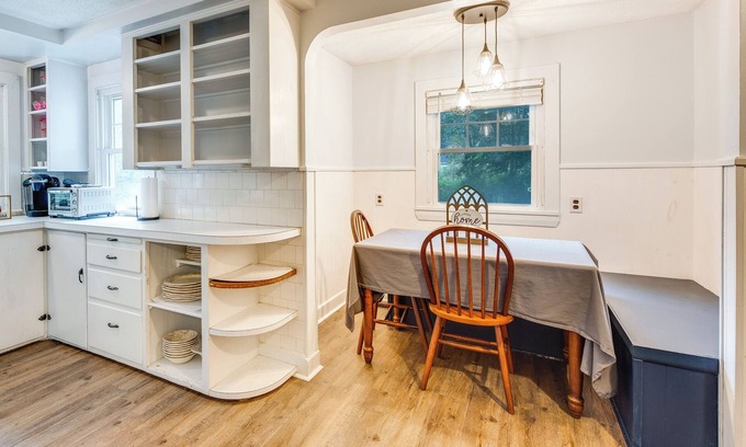 Wells Cabaña | Near Beach: Coastal Maine Getaway w/ Yard
