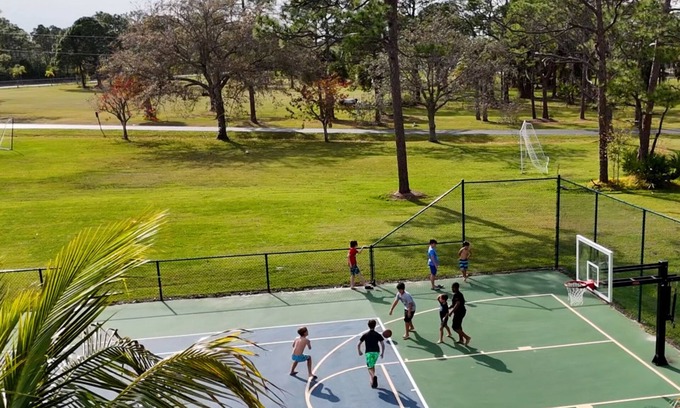 Jensen Beach Casa | Near Beach W/ Private Lake, Tennis + More!