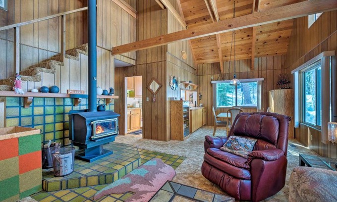 Bear Valley Casa | Near Hiking and Skiing Bear Valley Cabin!