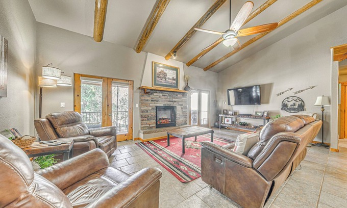 Bear Park Casa | Near Hiking Trails: Spacious Cloudcroft Retreat!
