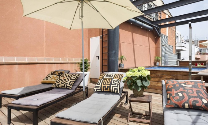 el Fort Pienc Apartamento | Cerca de La Catedral del Mar - 3 habitaciones 8 pax con piscina - WiFi gratis