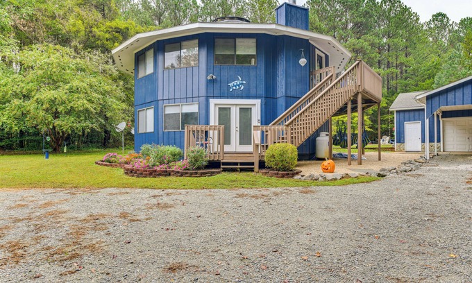 Bracey Casa | Near Lake Gaston: Unique Home w/ Deck & Fire Pit!