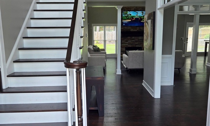 Acworth Casa | Near LakePoint! Spacious 3-Story Retreat