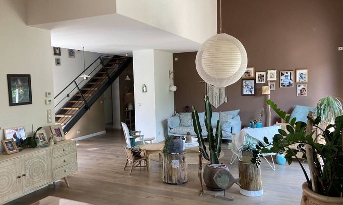 Saint-Georges-d'Orques Casa | Cerca de Montpellier Villa con piscina en el corazón del pueblo.