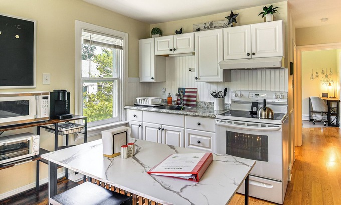 Telford Apartamento | Near Nockamixon State Park: Telford Apt w/ Porch!