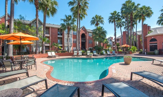 Astrodome Apartamento | Near Nrg - Book For Rodeo - 2 Bedroom 2 Bath - Resort Style Pool