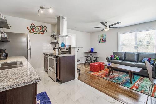 Lincoln Terrace Apartamento | Near OU Medical Bricktown an Artist Apartment