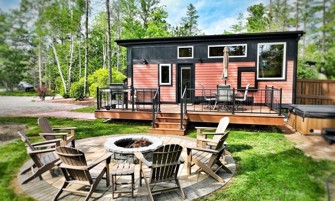 Au Train Casa | Near Pictured Rocks and trails, access to AuTrain river, with private hot tub