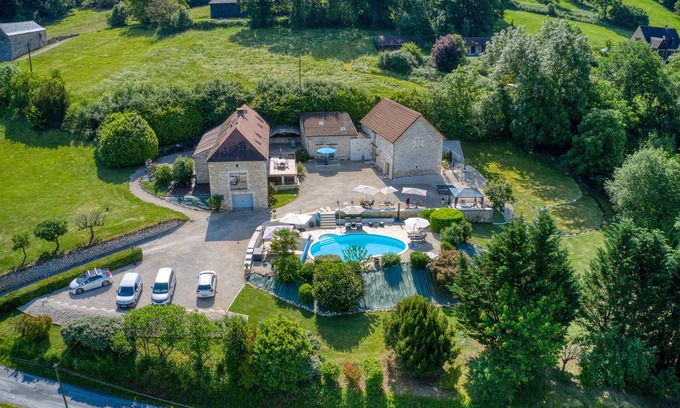 Carlux Cabaña | Cerca de Sarlat, casa rural para 2 personas. acceso a la piscina climatizada con aire acondicionado, muy linda vista