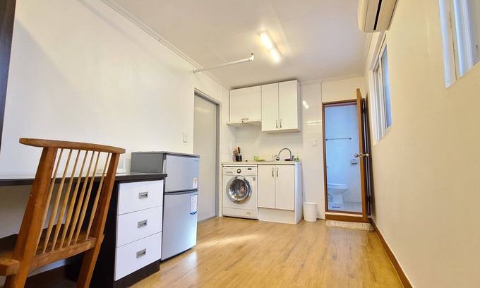 Sillim-dong Apartamento | Near SNU fully furnished studio private apartment