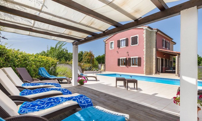 Stokovci Casa | Alojamiento de 4 habitaciones en Bijazici