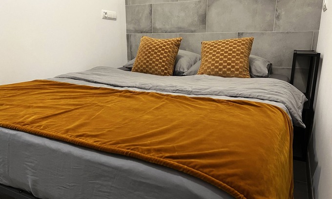 Poblats Maritims Apartamento | Near the port, 10min to the city beach 20min nude beach