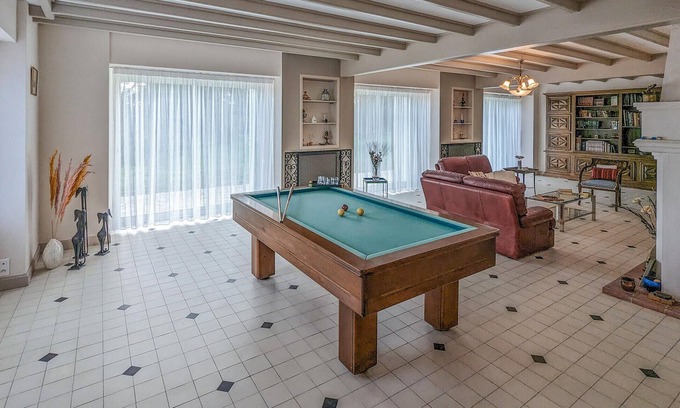 Port-Sainte-Marie Casa | Near the river Garonne welcomes you this spacious and family-friendly cottage with a large garden.