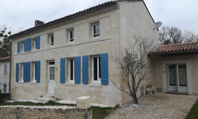 Courcoury Casa | Cerca de Saintes, Charente casa reformada