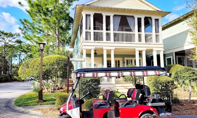 Santa Rosa Beach Casa | END OF SUMMER SPECIAL-Near Watercolor,Seaside-Golf Cart,2 Pools,Beach Gear,Bikes