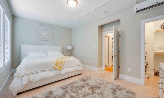 Old Town West Condominio | ✨Nearby Metro✨Old Town Alexandria✨Puntuación de la caminata 94