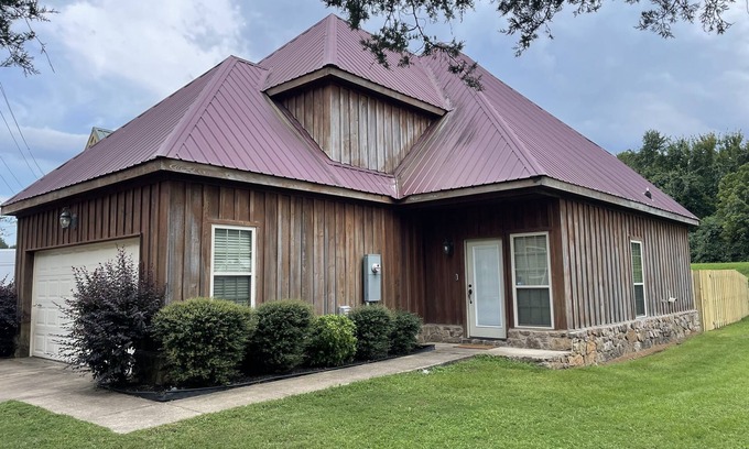 Heber Springs Casa | “NearDa” House is perfect for your next outdoor adventure in Heber Springs, AR.