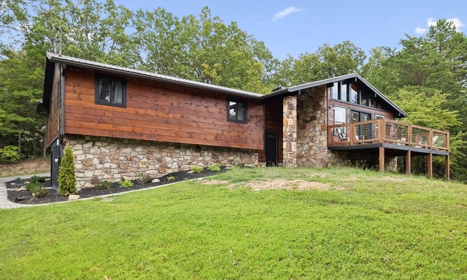 Caton Cabina | NearDollywood/PoolTable/Private