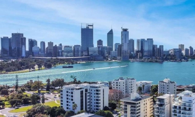 South Perth Apartamento | Neat & Tidy Renovated Apartment in Glorious South Perth Location