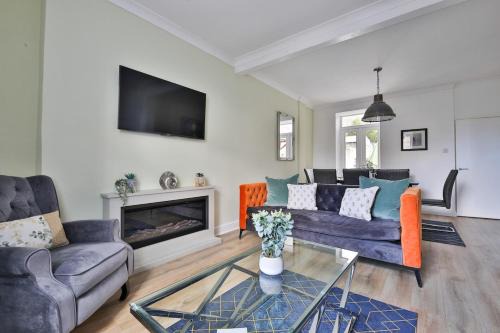 Seven Sisters Casa | Neath Valley – Family Haven near Waterfalls