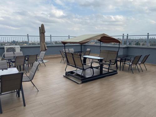 Nairobi Apartamento | Neema Executive Suites With Balcony Near Prestige Mall