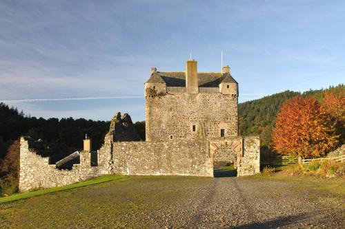 Peebles Casa | Neidpath Castle Cottage