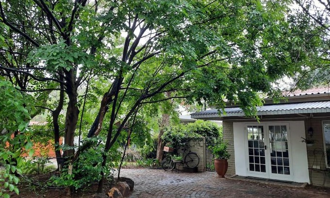 Benoni Apartamento | Nel's Cottage, a private and peaceful cottage