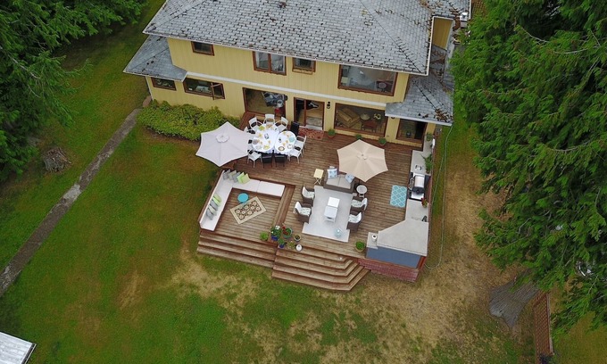 Nelson Casa | Nelson - Kootenay Lake Beachfront y 4 Season escapan