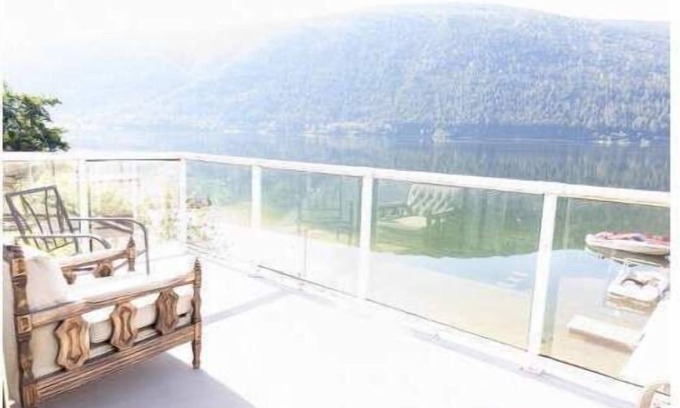 Nelson Casa | Nelson Lake House
